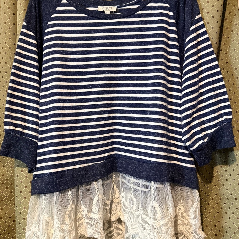 Umgee Navy and Ceeam Striped Tee with Crew Neck